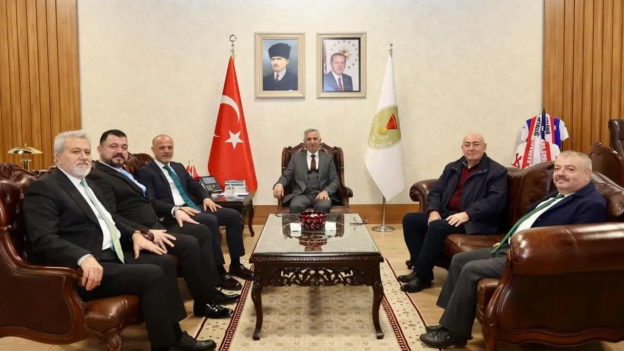 Başkan Kıraç’tan Vali Ünlüer’e Ziyaret Başkan Kıraç’tan Vali Ünlüer’e Ziyaret 